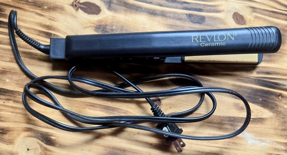 Revlon Ceramic Hair Straightener Flat Iron 1 Inch Black Heat Styling Tool Works